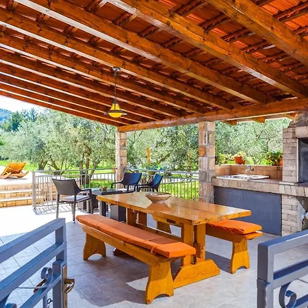 Mariela In Korcula, Heated Pool Vila