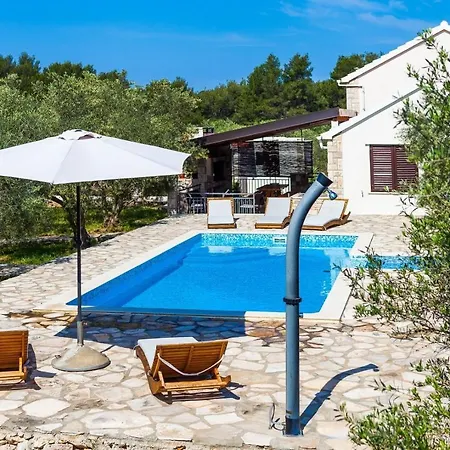 Mariela In Korcula, Heated Pool Vila *